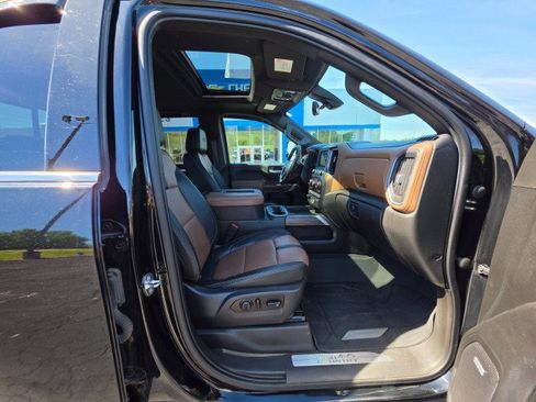 Used 2021 Chevrolet Silverado 2500 High Country w/ LPO, Hitch Package AWD/4WD image 15