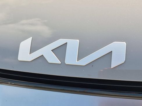 Used 2023 Kia Sportage SX FWD image 11