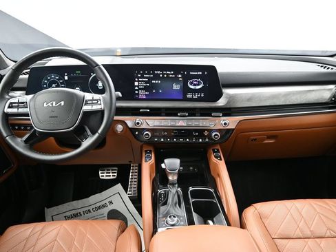 Certified 2025 Kia Telluride SX Prestige X-Line AWD/4WD image 35