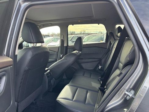 Used 2023 Nissan Rogue SV w/ SV Premium Package image 12