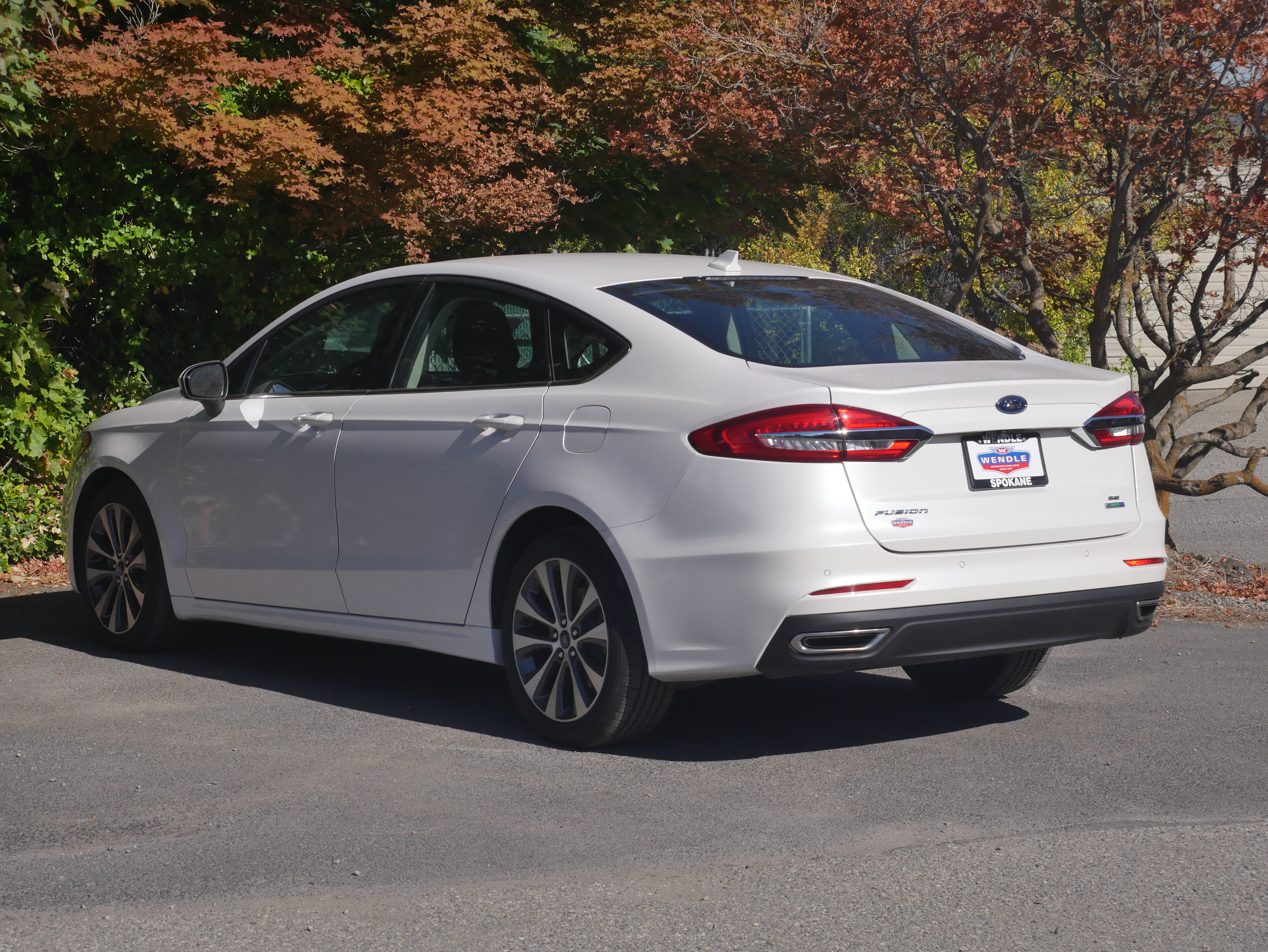 Used 2020 Ford Fusion SE AWD/4WD image 15