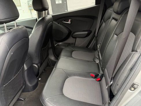 Used 2012 Hyundai Tucson GLS image 6