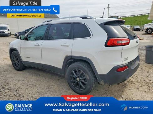 Used 2017 Jeep Cherokee Latitude w/ Cold Weather Group AWD/4WD image 3