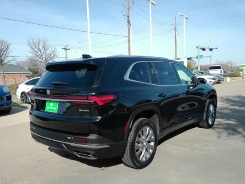 Used 2025 Buick Enclave Preferred image 6