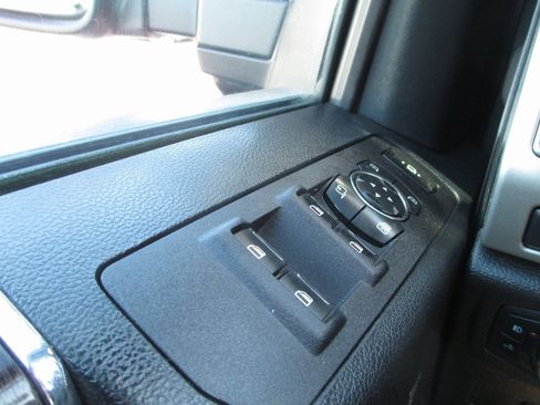 Used 2020 Ford F350 Lariat w/ Lariat Value Package image 27