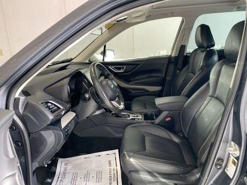 Used 2023 Subaru Forester Limited image 10