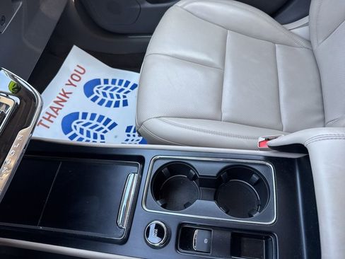 Used 2023 Lincoln Corsair AWD w/ Equipment Group 101A image 33