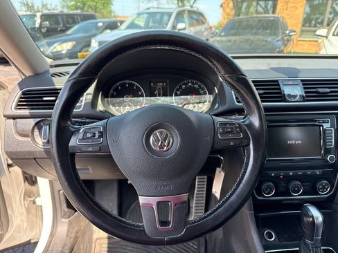 Used 2015 Volkswagen Passat 1.8T Sport FWD image 11
