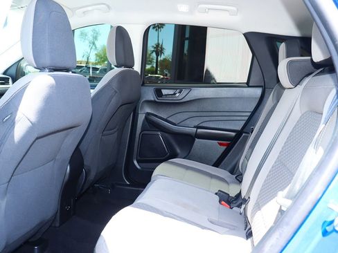 Used 2022 Ford Escape SE image 30