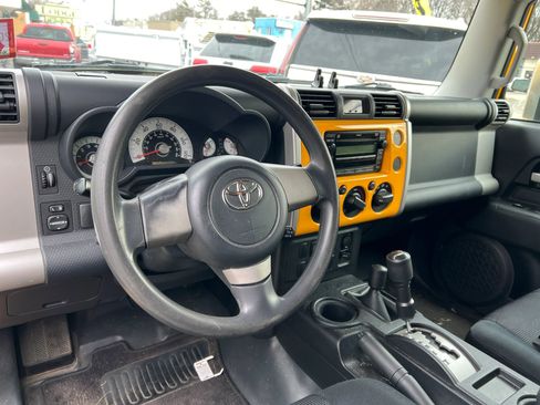 Used 2007 Toyota FJ Cruiser 4WD image 17