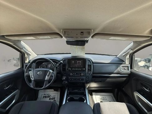 Used 2023 Nissan Titan SV w/ SV Convenience Package AWD/4WD image 11