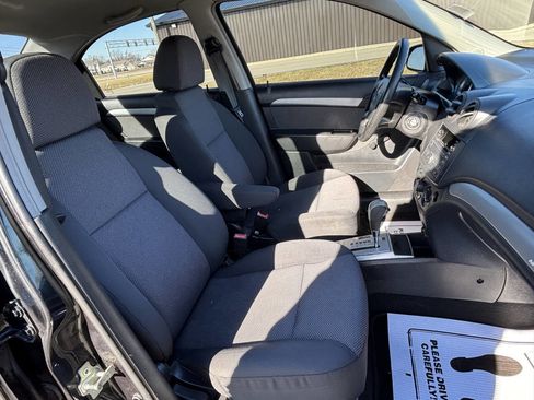 Used 2011 Chevrolet Aveo LT image 12