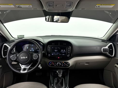 Used 2023 Kia Soul LX FWD image 20