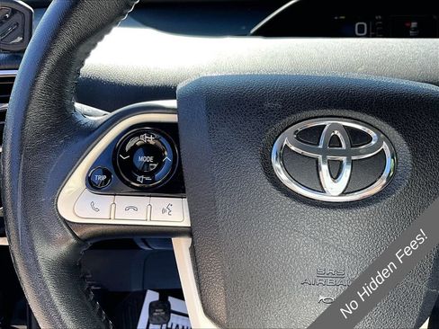 Used 2017 Toyota Prius Three FWD image 12