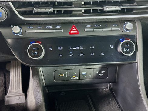 Used 2025 Hyundai Sonata SEL FWD image 24