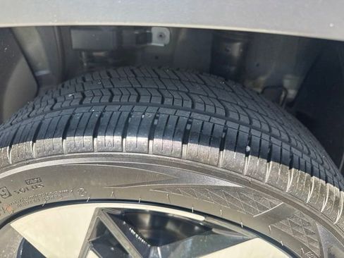 Used 2024 Hyundai Kona Limited AWD/4WD image 10
