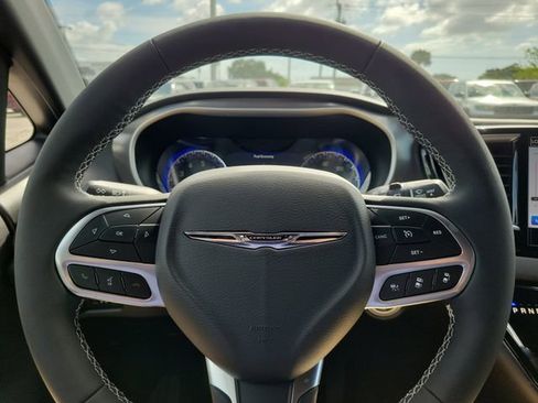 New 2026 Chrysler Voyager LX image 18