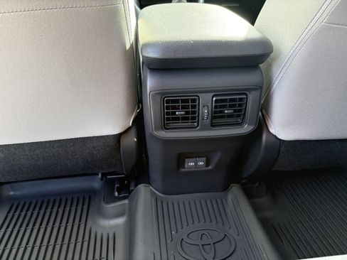 Used 2025 Toyota RAV4 XLE w/ Convenience Package image 25