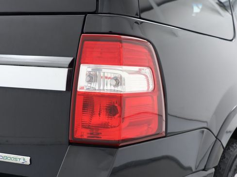 Used 2015 Ford Expedition XLT w/ Equipment Group 202A image 11