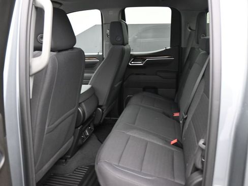 Used 2026 GMC Sierra 1500 SLE w/ Preferred Package image 19
