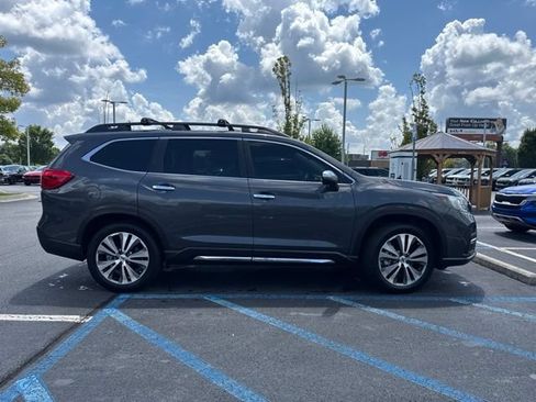 Used 2022 Subaru Ascent Touring AWD/4WD image 6