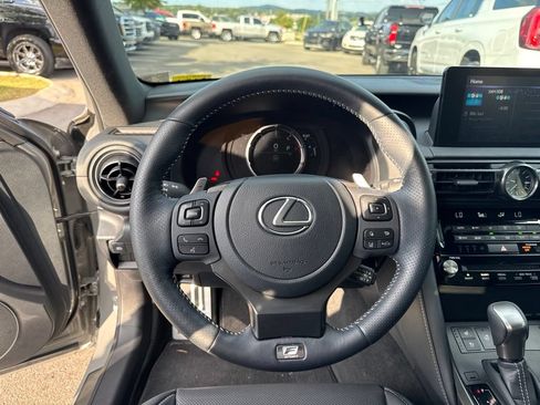 Used 2025 Lexus IS 350 F Sport RWD image 14