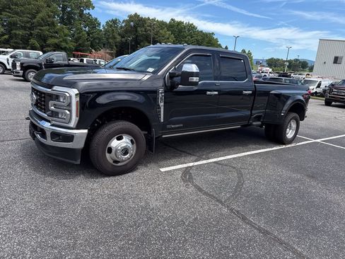 Used 2025 Ford F350 Lariat w/ Chrome Package AWD/4WD image 10