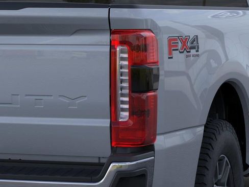 New 2026 Ford F250 Lariat w/ FX4 Off-Road Package AWD/4WD image 21