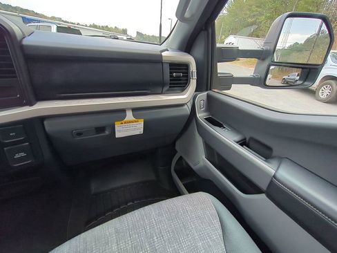 Certified 2024 Ford F250 XLT AWD/4WD image 22