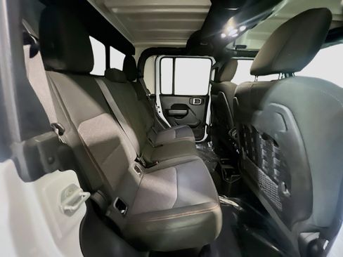 Used 2022 Jeep Gladiator Mojave w/ LED Lighting Group image 20