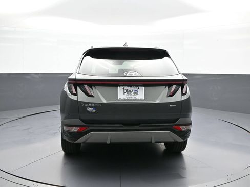 Certified 2023 Hyundai Tucson Limited AWD/4WD image 7