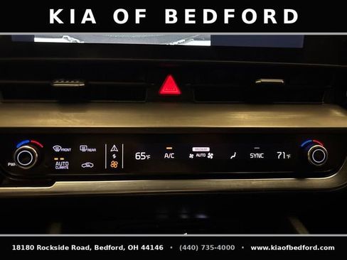 Used 2024 Kia Sportage EX AWD/4WD image 22