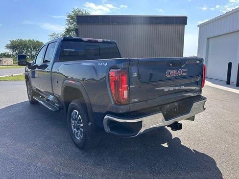 Used 2021 GMC Sierra 2500 SLT w/ SLT Premium Package AWD/4WD image 4