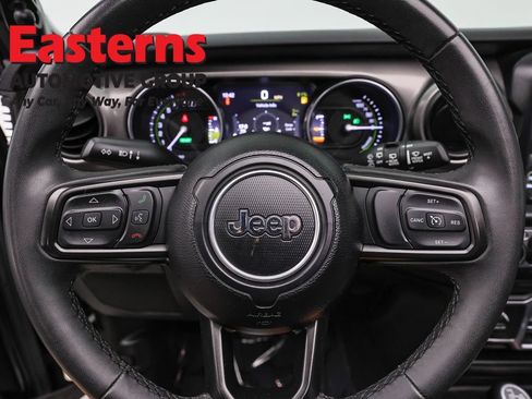 Used 2023 Jeep Wrangler Unlimited w/ Sun & Screen Package AWD/4WD image 10