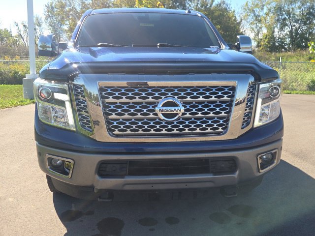 Used 2018 Nissan Titan Platinum Reserve w/ Platinum Utility Package AWD/4WD image 4