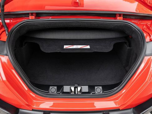 Used 2024 Ferrari Roma Spider image 43