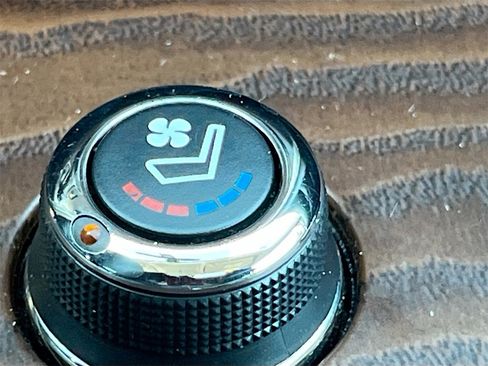 Used 2020 Nissan Pathfinder Platinum image 21