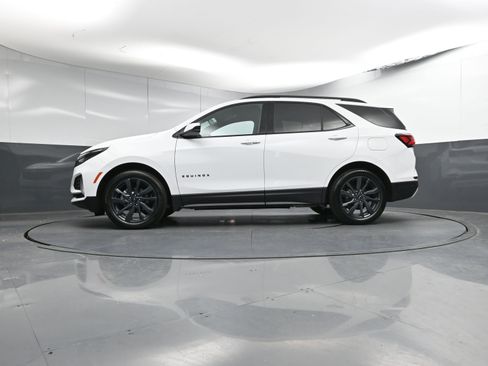 Used 2024 Chevrolet Equinox RS w/ LPO, Floor Liner Package image 31