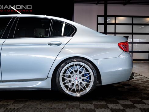 Used 2015 BMW M5 image 11