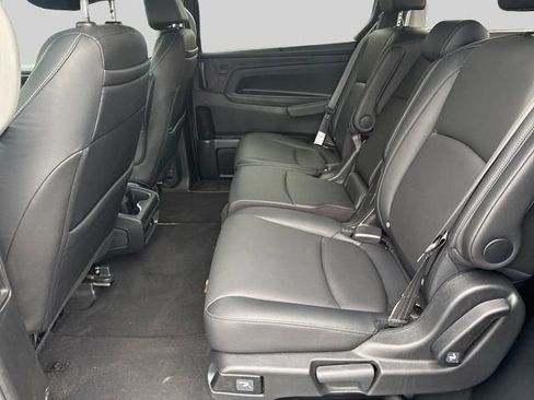 Used 2024 Honda Odyssey Touring image 16