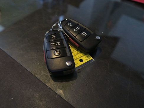 Used 2012 Audi R8 GT w/ Enhanced R8 GT Leather Pkg image 40