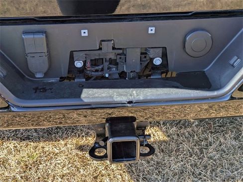 Certified 2024 GMC Sierra 2500 Denali Ultimate image 37