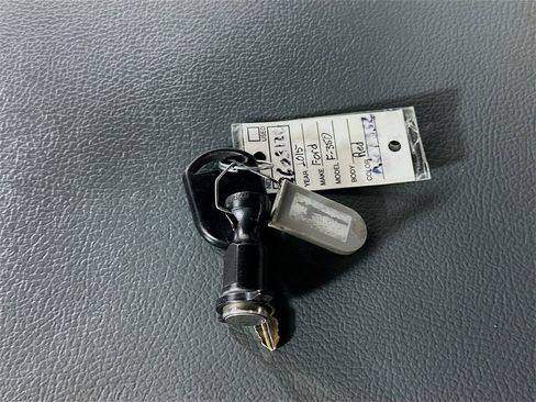 Used 2015 Ford F350 XL image 33