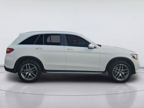Used 2019 Mercedes-Benz GLC 300 4MATIC image 6