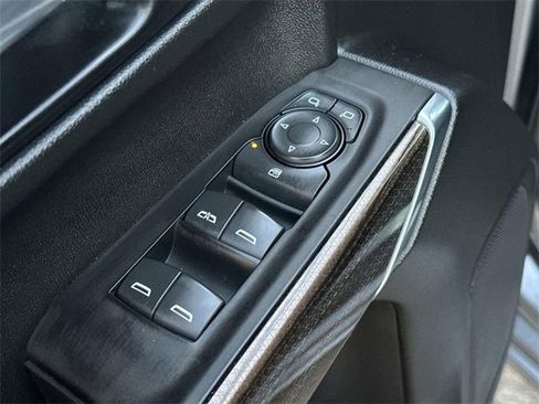 Used 2021 Chevrolet Silverado 1500 LT image 21