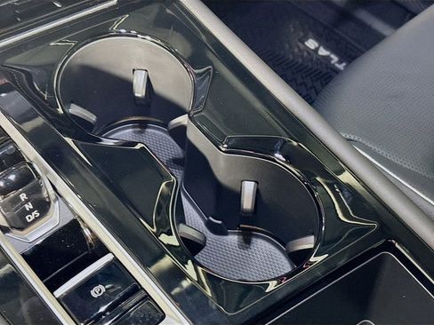 New 2025 Volkswagen Atlas SEL Premium R-Line image 15