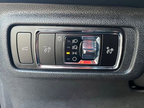 Used 2025 Lincoln Corsair Reserve w/ Equipment Group 202A image 15