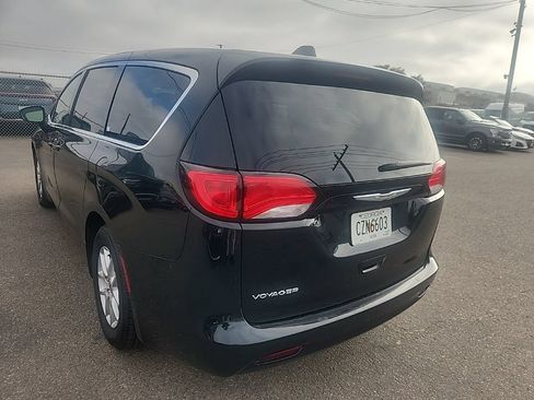 Used 2024 Chrysler Voyager LX FWD image 11