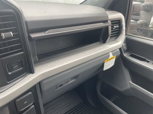 New 2026 Ford F550 4x4 Regular Cab Super Duty w/ XLT Value Package image 11