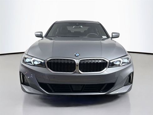 New 2026 BMW 330i Sedan w/ Premium Package RWD image 2